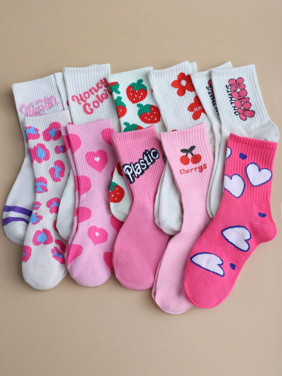 5 Pairs Random Pink Women's College Style Comfortable Breathable Mid-Calf Socks With English Heart And Strawberry Patterns - Image 3