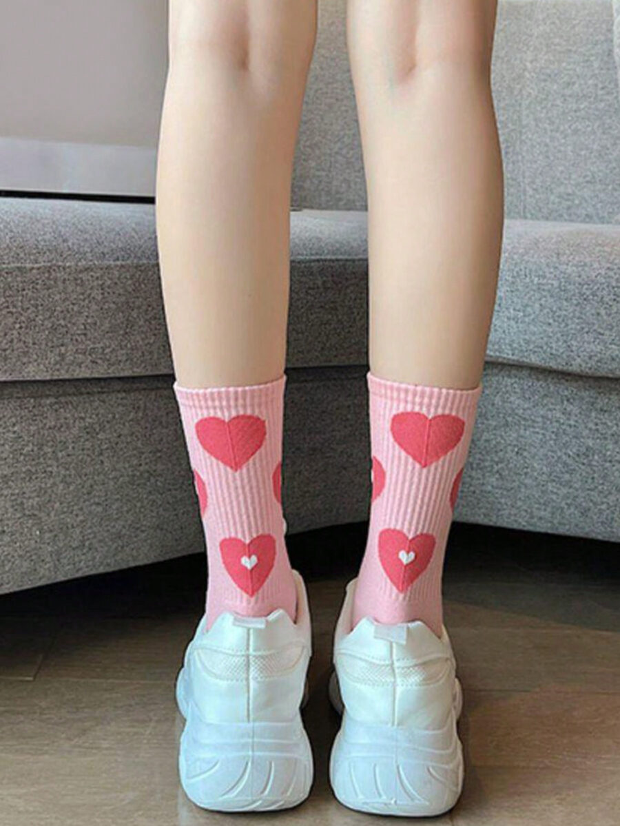 5 Pairs Random Pink Women's College Style Comfortable Breathable Mid-Calf Socks With English Heart And Strawberry Patterns - Image 8