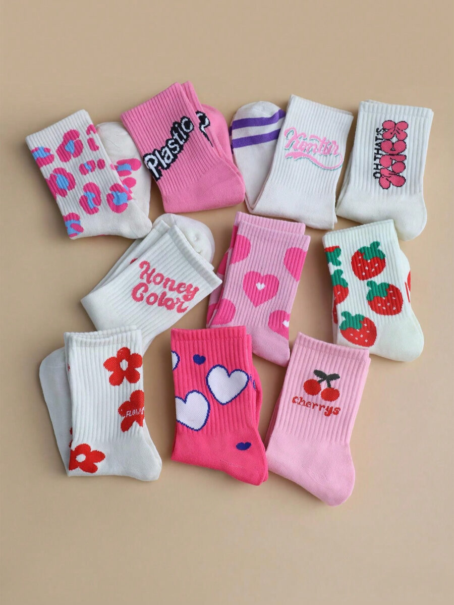 5 Pairs Random Pink Women's College Style Comfortable Breathable Mid-Calf Socks With English Heart And Strawberry Patterns - Image 12