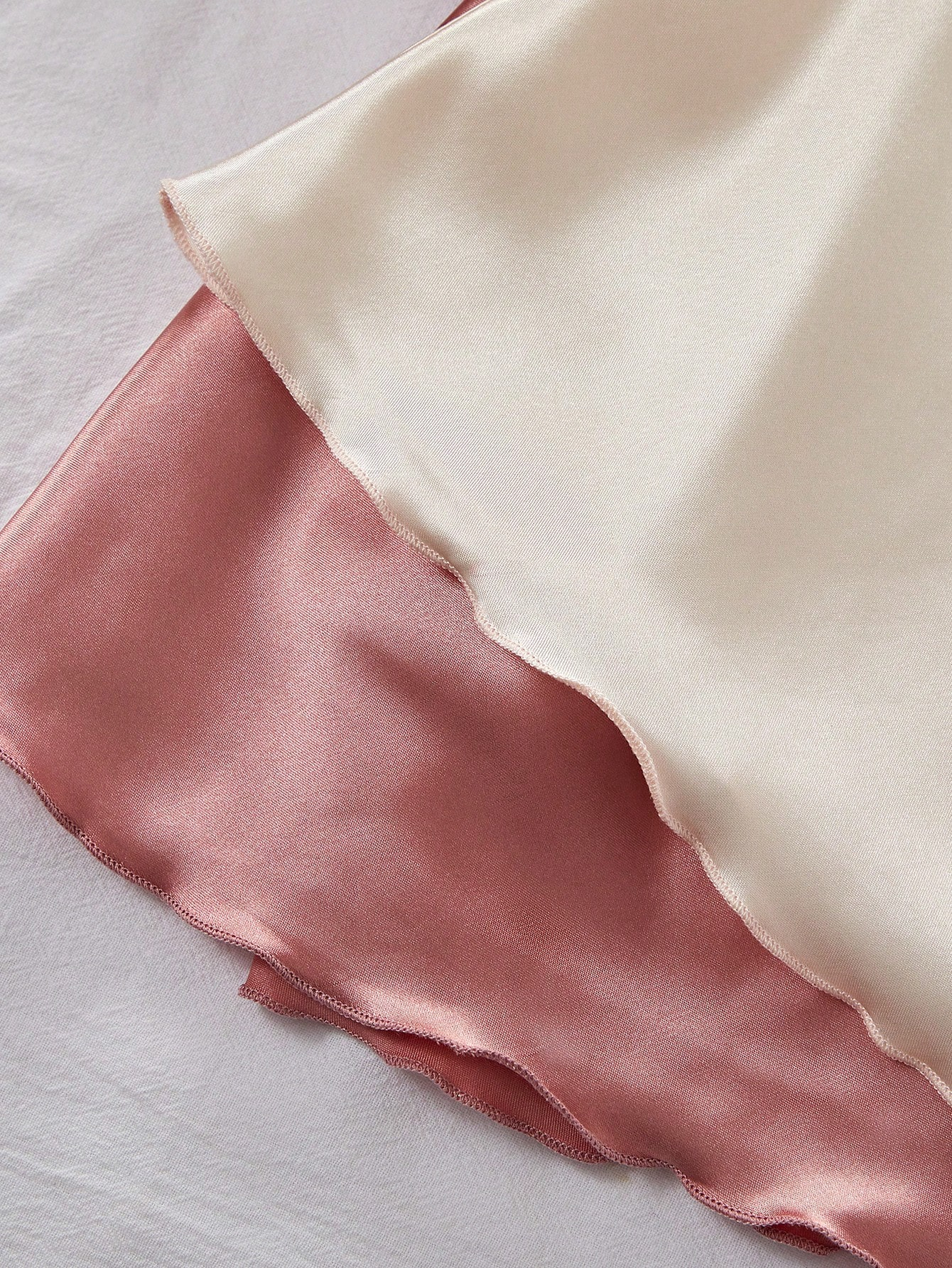 Women's Spaghetti Strap Backless Gentle Sweet Solid Color Cross-Strap Satin Nightdress Two-Color - Image 6