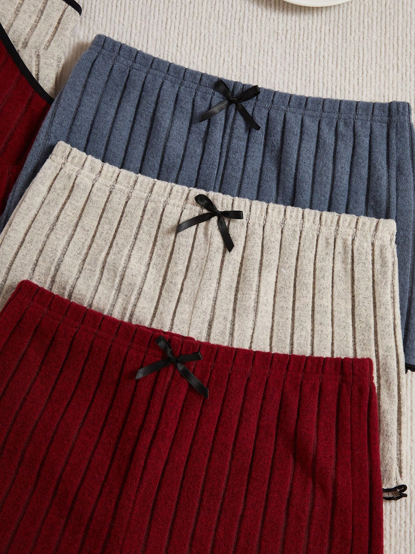 3pcs Women Casual Bow Decor Camisole & Shorts Home Wear Set - Image 10