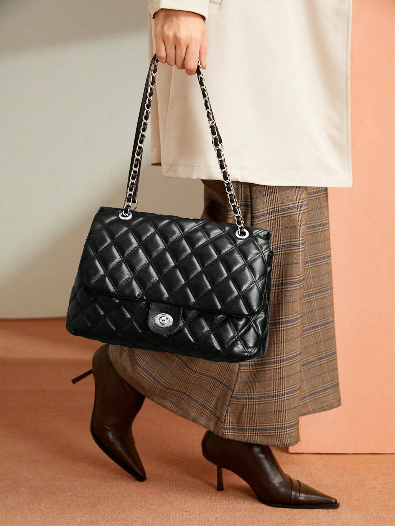 SHABREYA BIZwear Large Capacity Rhombic Pattern Crossbody Bag With Chain Strap