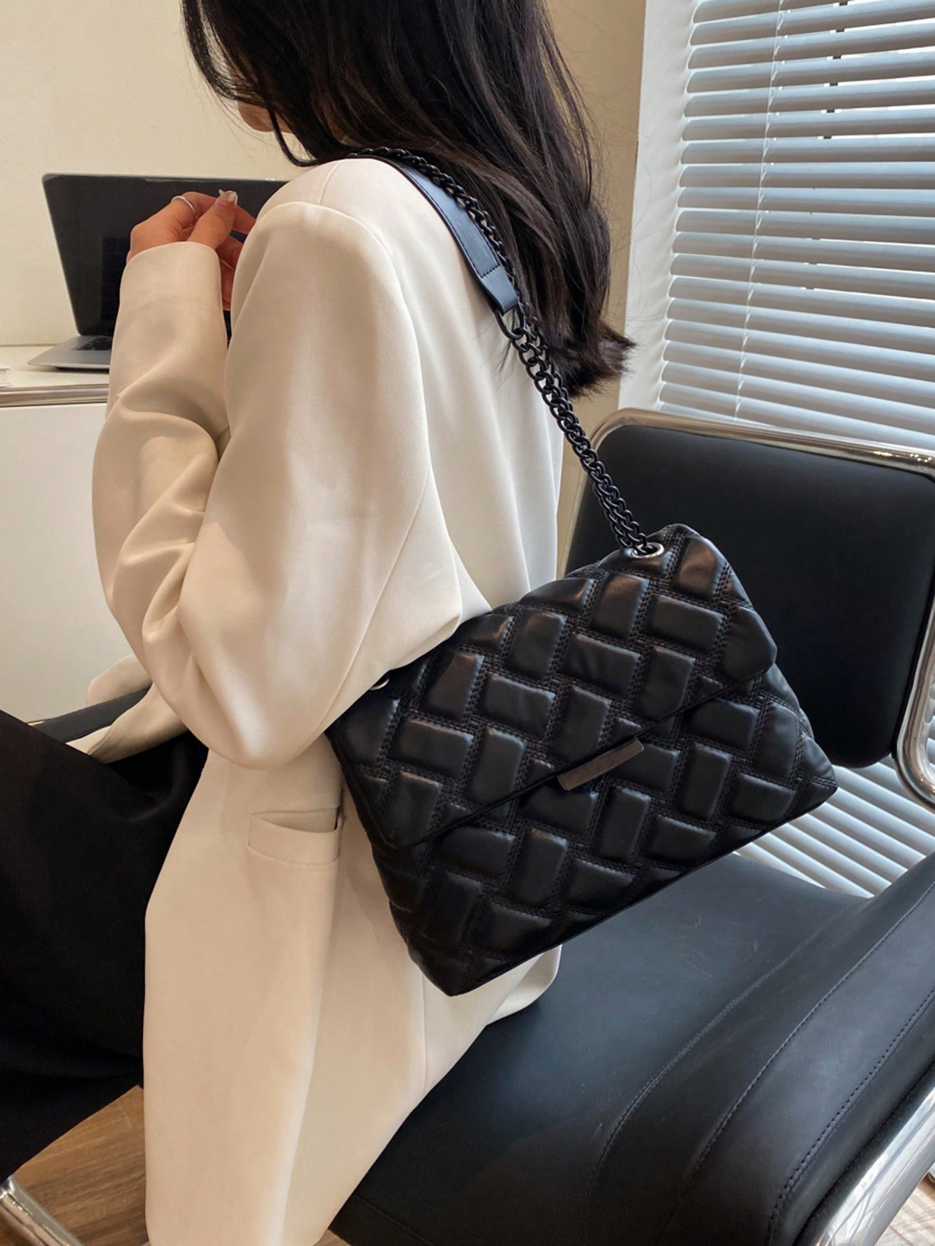 Fall And Winter New Fashionable High-Grade Texture Simple Color Cross-Body Bag - Image 2