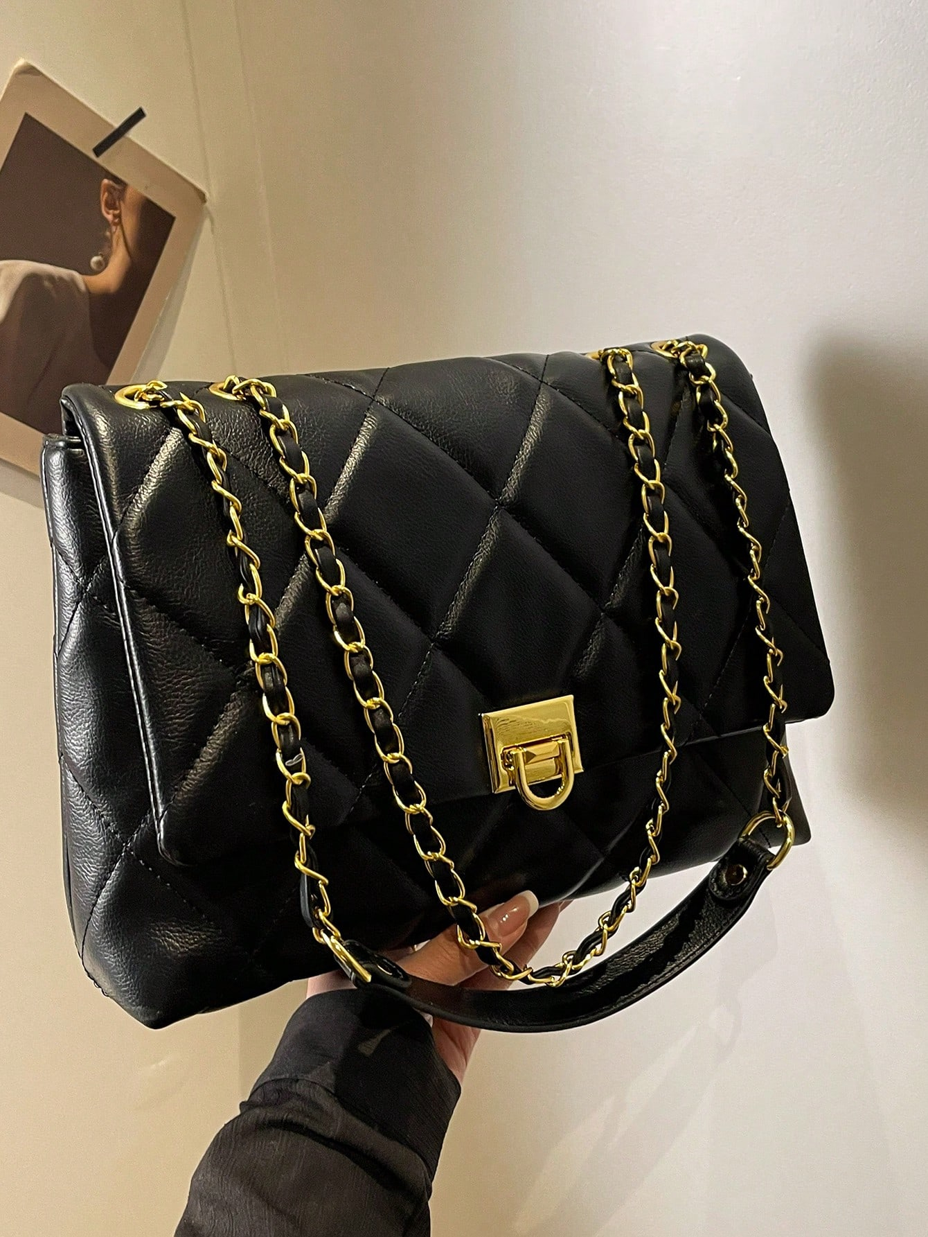 Lightweight, Business Casual, Fashionable, Minimalist Stitching Flap Chain Square Bag Soft Leather Crossbody Bag - Image 2